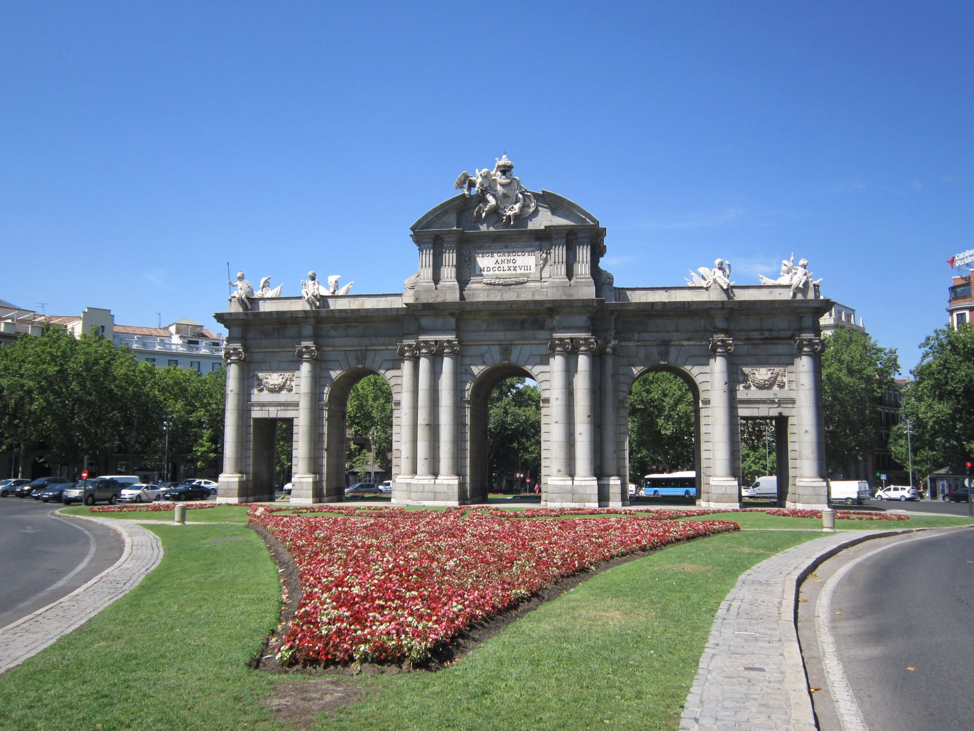 Puerta de Alcalá, Madrid